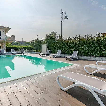 公寓 Amazing In Puegnago Sul Garda With Wifi 拉法